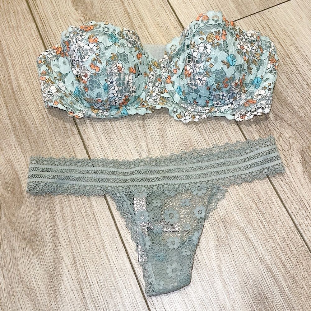 Victoria’s Secret Strapless Bra 32C & XS Panties in Green